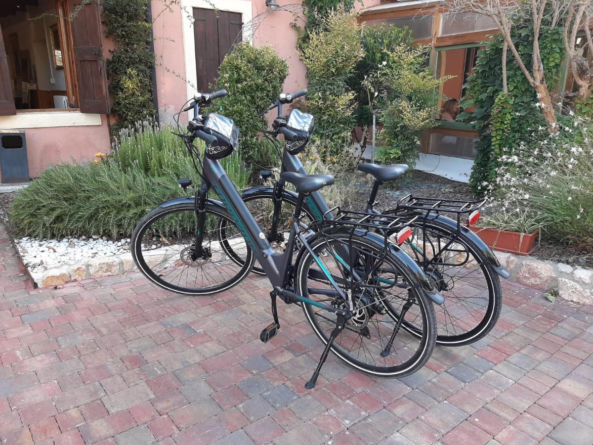Golf Club Le Vigne Pernottamento Villafranca di Verona Exterior foto