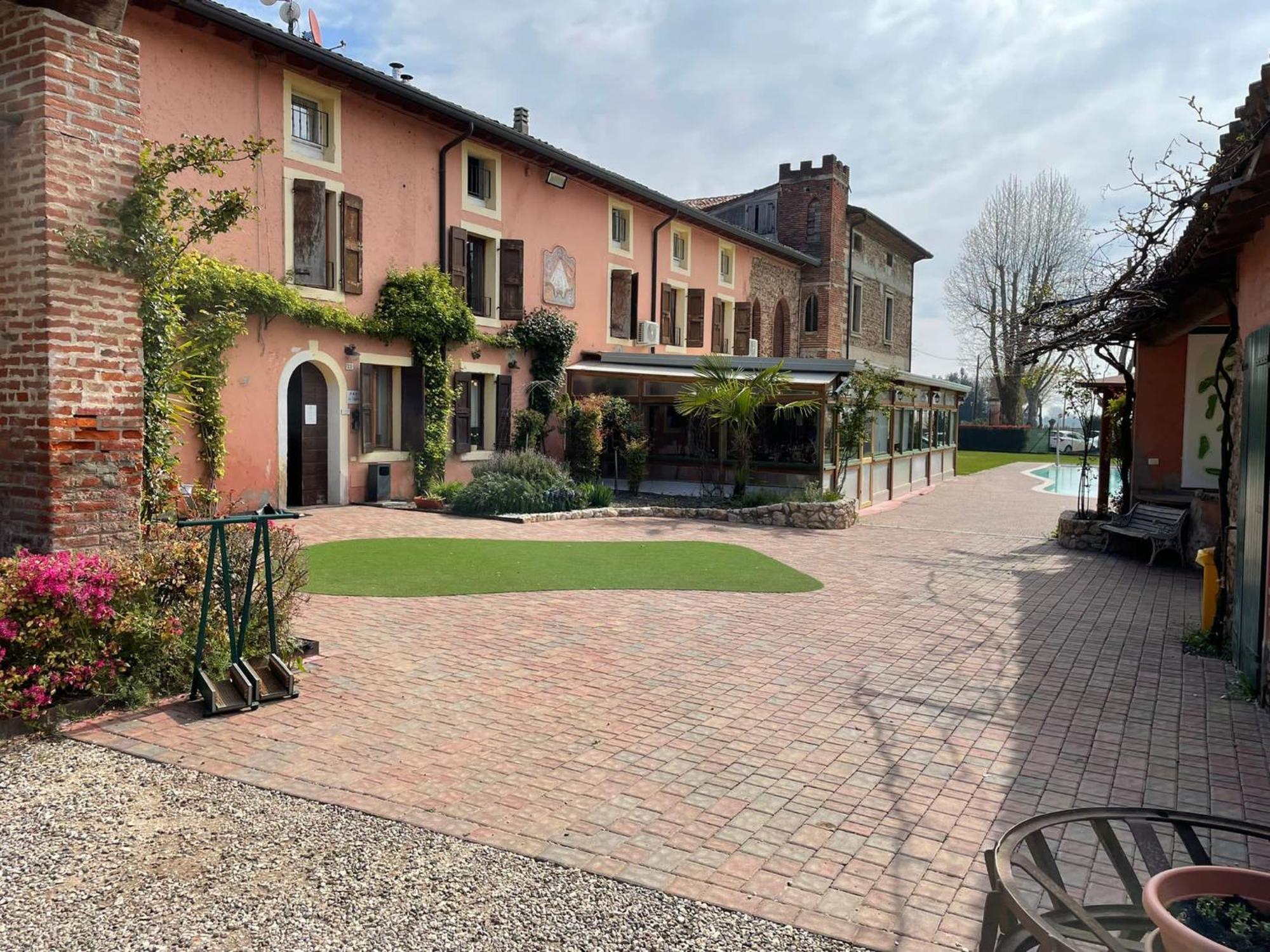 Golf Club Le Vigne Pernottamento Villafranca di Verona Exterior foto